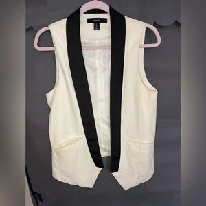 Forever 21 Ivory Sleeveless Blazer Vest with Black Shawl Collar